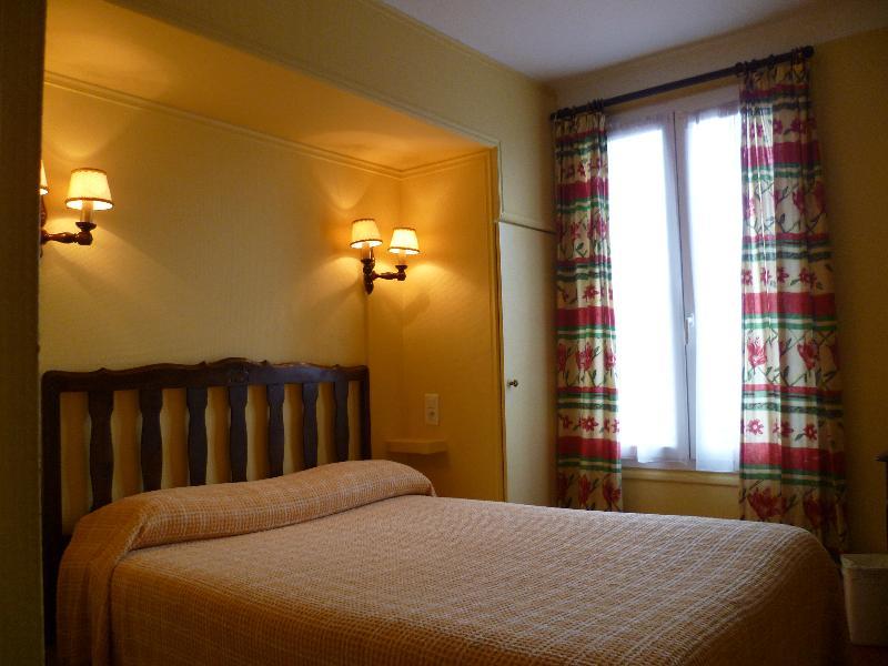פרפיניין Hotel Pb - Paris-Barcelone מראה חיצוני תמונה