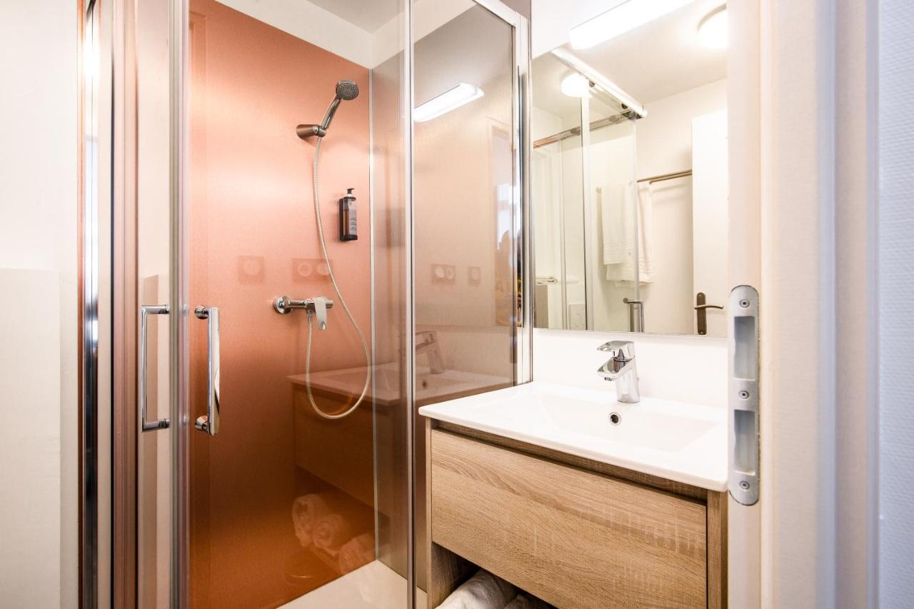 פרפיניין Hotel Pb - Paris-Barcelone מראה חיצוני תמונה