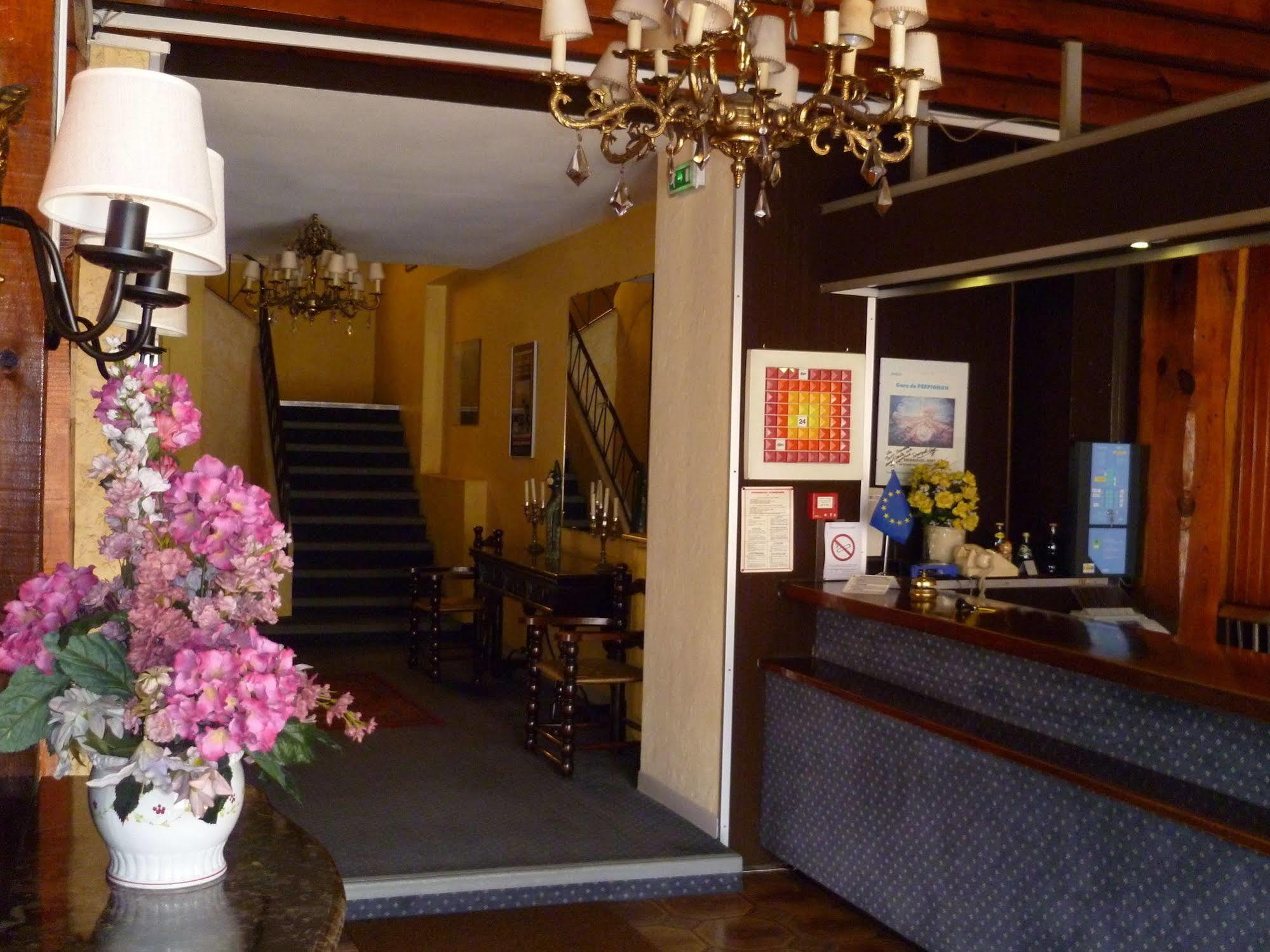 פרפיניין Hotel Pb - Paris-Barcelone מראה חיצוני תמונה