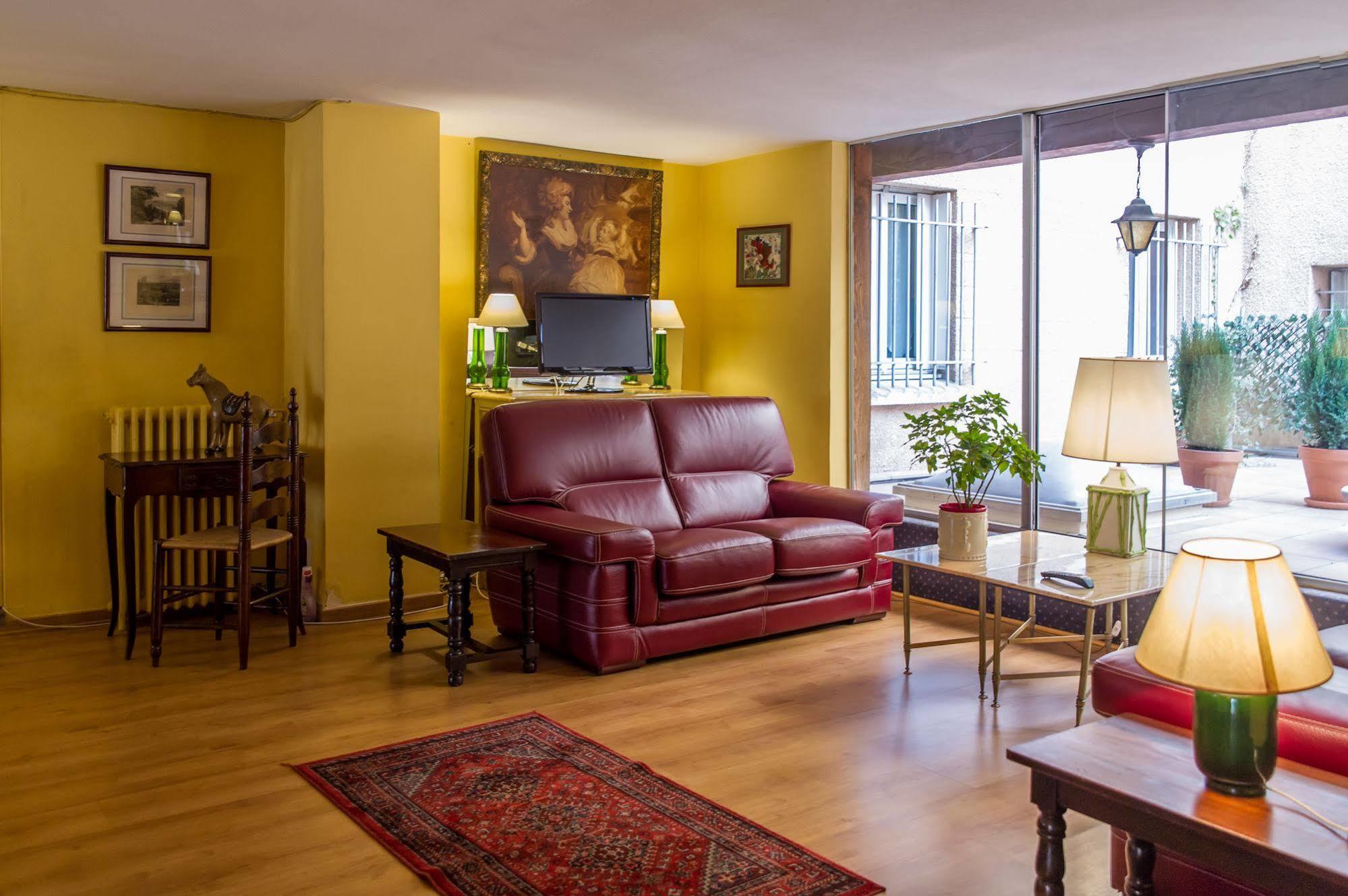פרפיניין Hotel Pb - Paris-Barcelone מראה חיצוני תמונה