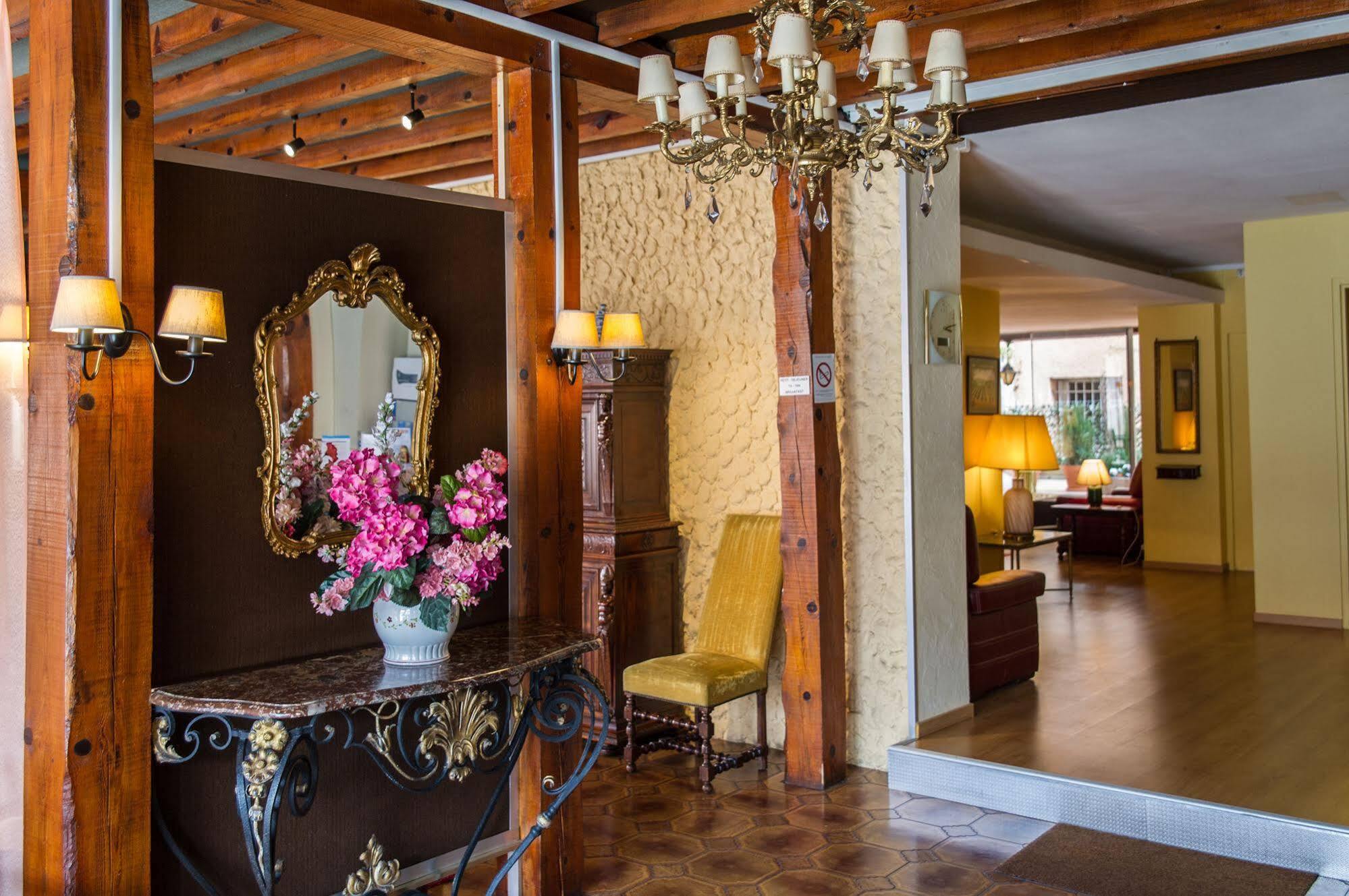 פרפיניין Hotel Pb - Paris-Barcelone מראה חיצוני תמונה